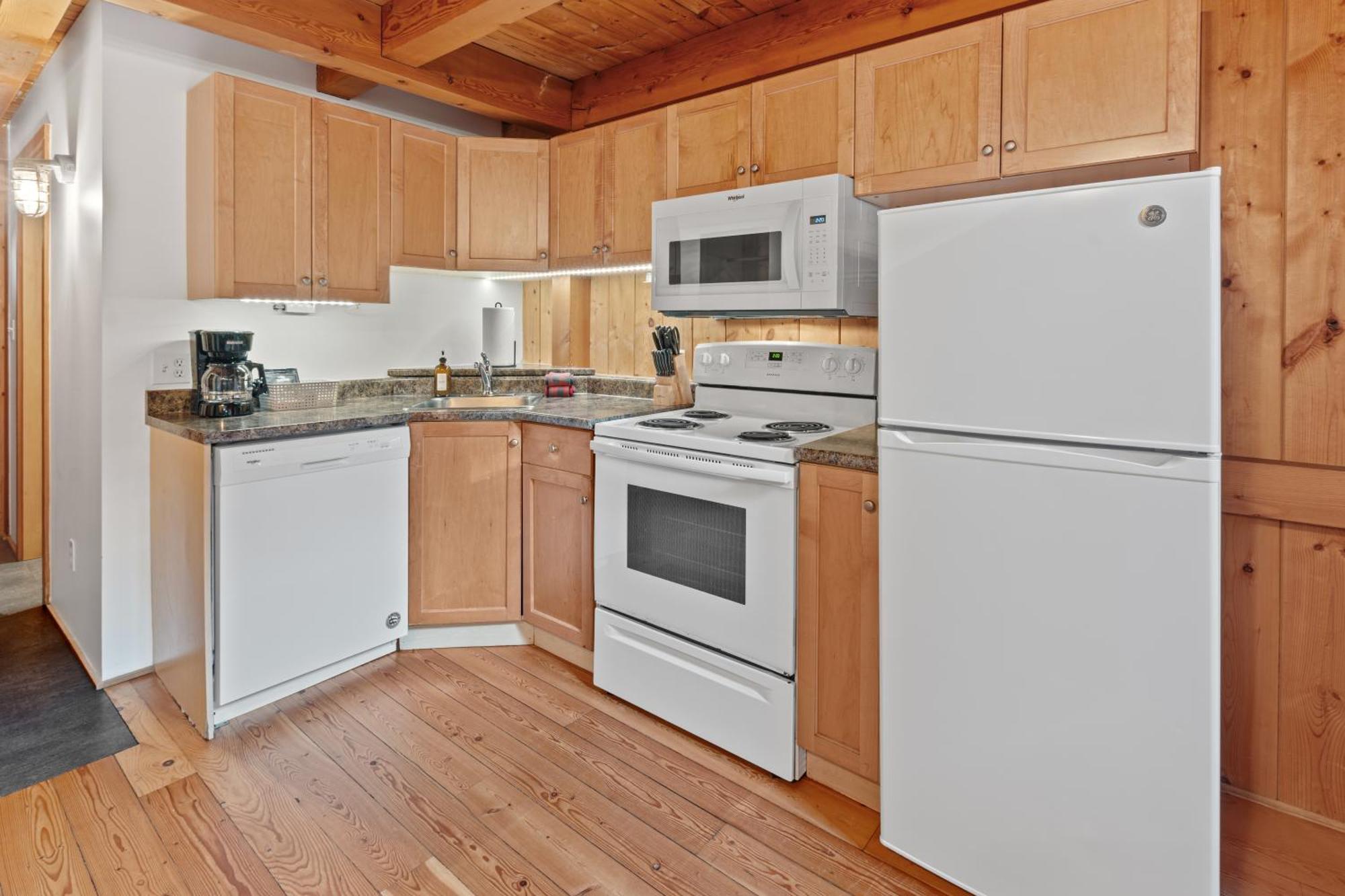 The Cabins At Terrace Beach Ucluelet Extérieur photo