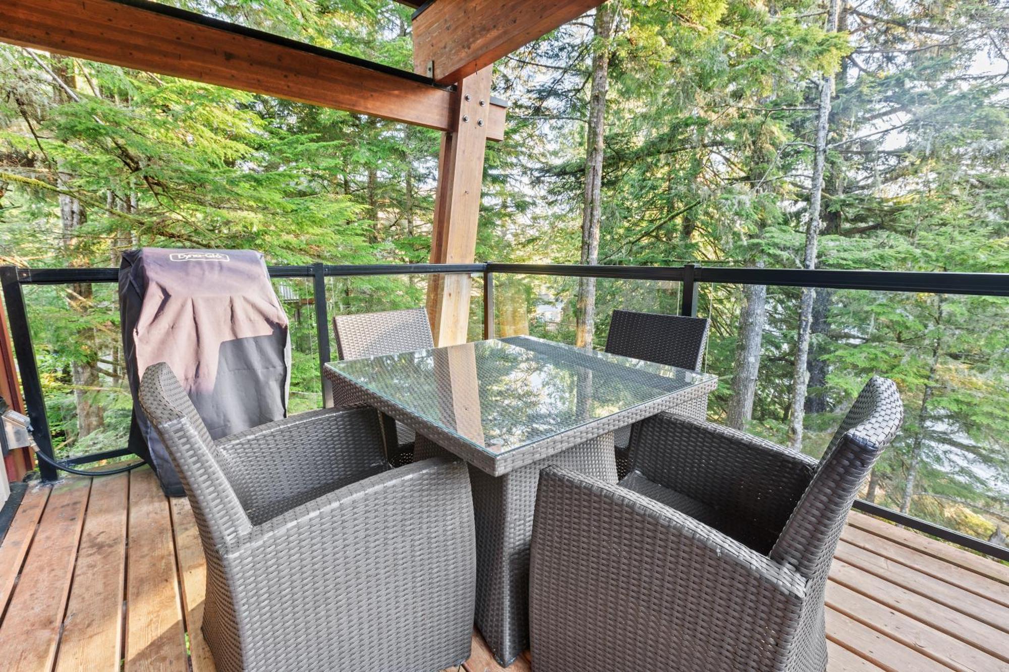 The Cabins At Terrace Beach Ucluelet Extérieur photo