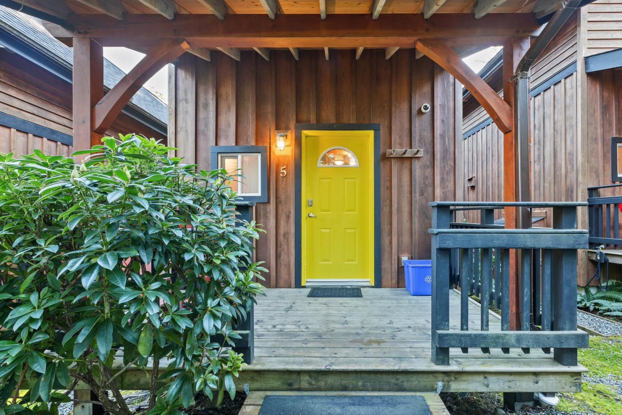 The Cabins At Terrace Beach Ucluelet Extérieur photo